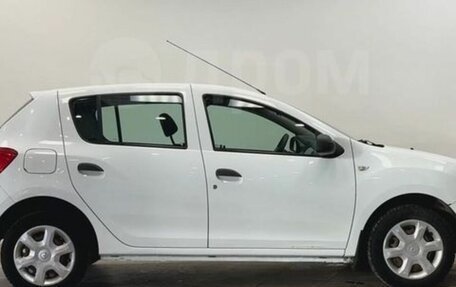 Renault Sandero II рестайлинг, 2014 год, 750 000 рублей, 5 фотография