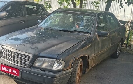 Mercedes-Benz C-Класс, 1997 год, 150 000 рублей, 2 фотография