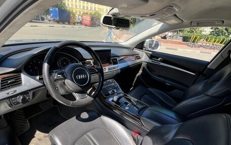 Audi A8, 2010 год, 1 499 999 рублей, 10 фотография