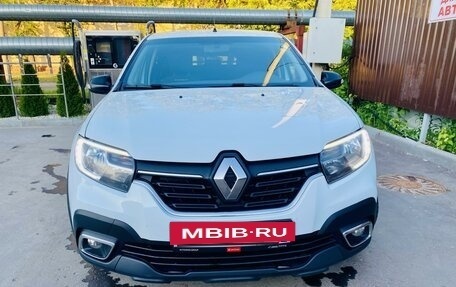 Renault Logan II, 2018 год, 1 130 000 рублей, 3 фотография