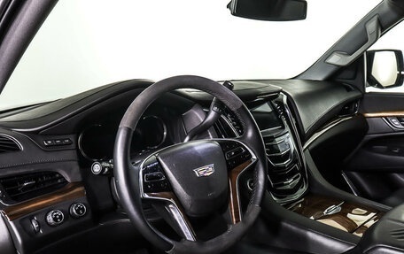 Cadillac Escalade IV, 2016 год, 4 850 000 рублей, 17 фотография