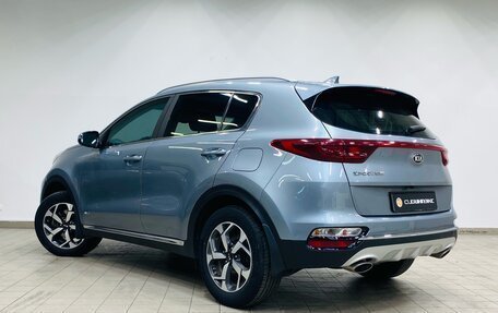 KIA Sportage IV рестайлинг, 2018 год, 2 400 000 рублей, 4 фотография