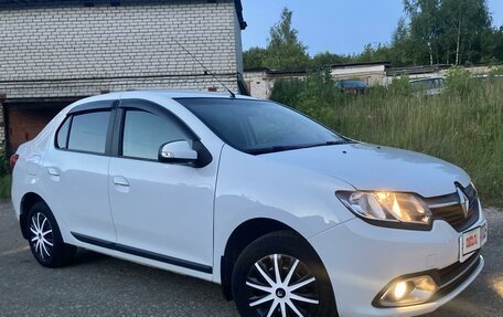 Renault Logan II, 2015 год, 725 000 рублей, 6 фотография