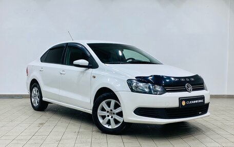 Volkswagen Polo VI (EU Market), 2012 год, 800 000 рублей, 2 фотография