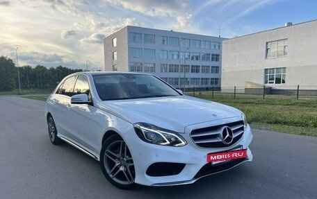 Mercedes-Benz E-Класс, 2015 год, 2 190 000 рублей, 3 фотография