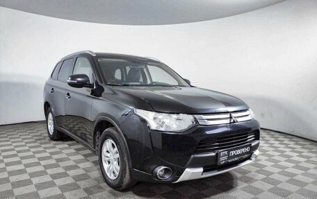 Mitsubishi Outlander III рестайлинг 3, 2014 год, 1 711 900 рублей, 3 фотография