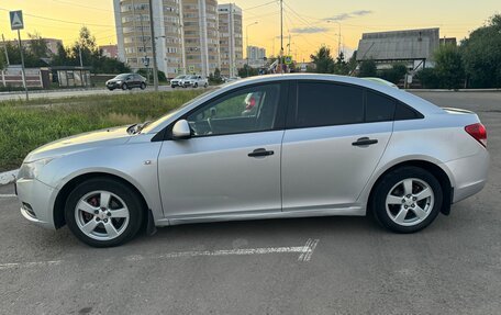 Chevrolet Cruze II, 2010 год, 599 000 рублей, 6 фотография