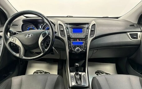 Hyundai i30 II рестайлинг, 2013 год, 899 500 рублей, 16 фотография