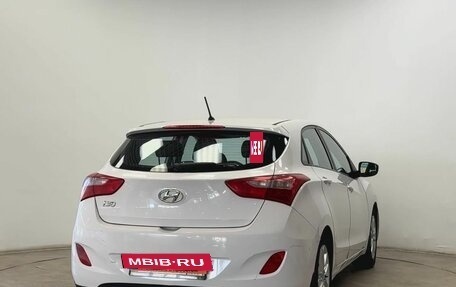 Hyundai i30 II рестайлинг, 2013 год, 899 500 рублей, 20 фотография