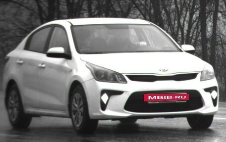 KIA Rio IV, 2018 год, 1 550 000 рублей, 3 фотография