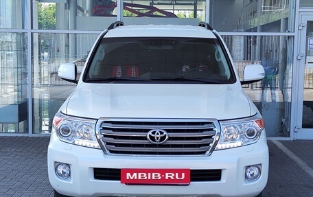 Toyota Land Cruiser 200, 2015 год, 5 999 000 рублей, 3 фотография