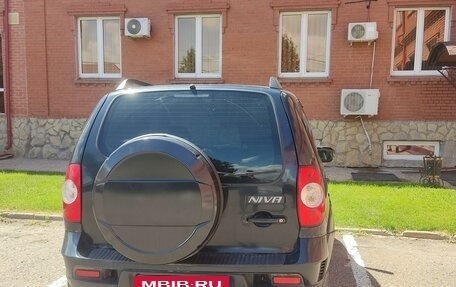 Chevrolet Niva I рестайлинг, 2010 год, 490 000 рублей, 4 фотография