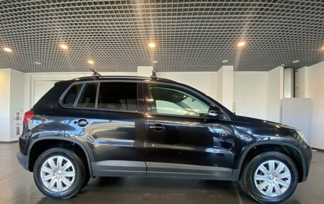 Volkswagen Tiguan I, 2010 год, 1 040 000 рублей, 2 фотография