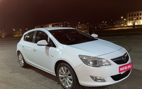 Opel Astra J, 2010 год, 660 000 рублей, 5 фотография