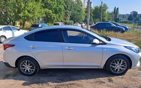 Hyundai Solaris II рестайлинг, 2020 год, 1 700 000 рублей, 2 фотография