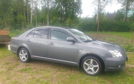 Toyota Avensis III рестайлинг, 2004 год, 620 000 рублей, 3 фотография