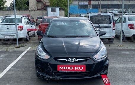 Hyundai Solaris II рестайлинг, 2014 год, 730 000 рублей, 2 фотография