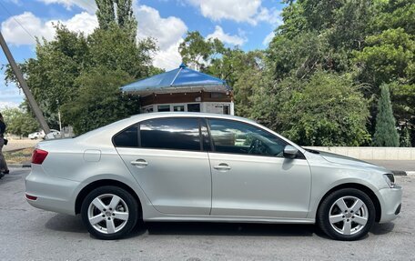 Volkswagen Jetta VI, 2011 год, 995 000 рублей, 6 фотография