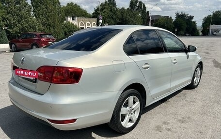 Volkswagen Jetta VI, 2011 год, 995 000 рублей, 9 фотография