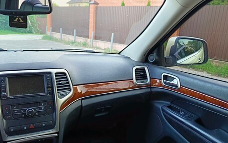 Jeep Grand Cherokee, 2011 год, 1 550 000 рублей, 13 фотография