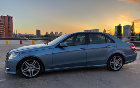 Mercedes-Benz E-Класс, 2012 год, 1 850 000 рублей, 3 фотография