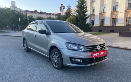 Volkswagen Polo VI (EU Market), 2019 год, 1 375 000 рублей, 2 фотография