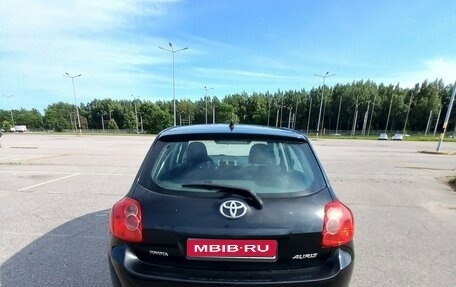 Toyota Auris II, 2009 год, 650 000 рублей, 1 фотография