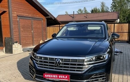 Volkswagen Touareg III, 2020 год, 6 350 000 рублей, 9 фотография