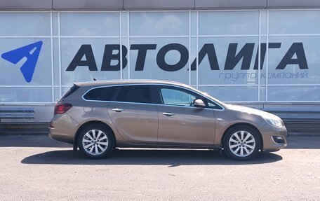 Opel Astra J, 2013 год, 891 000 рублей, 3 фотография