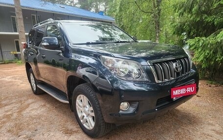 Toyota Land Cruiser Prado 150 рестайлинг 2, 2012 год, 3 255 000 рублей, 3 фотография