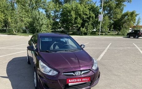 Hyundai Solaris II рестайлинг, 2011 год, 550 000 рублей, 2 фотография