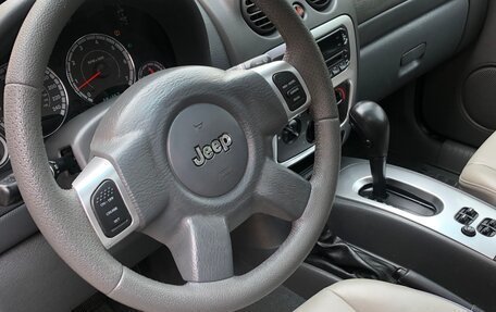 Jeep Cherokee, 2007 год, 890 000 рублей, 29 фотография