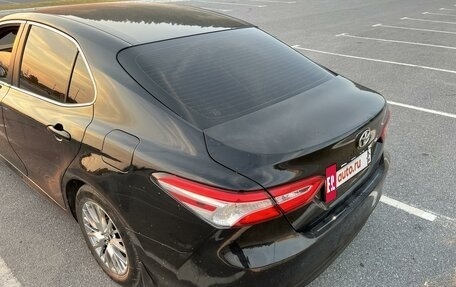 Toyota Camry, 2017 год, 2 290 000 рублей, 8 фотография