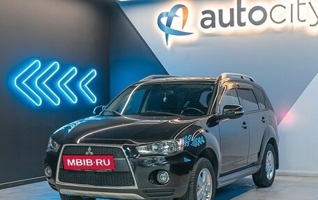 Mitsubishi Outlander III рестайлинг 3, 2010 год, 1 399 000 рублей, 3 фотография