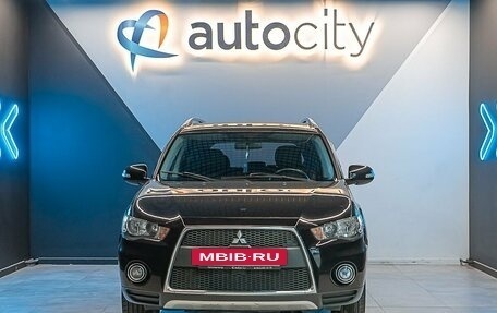 Mitsubishi Outlander III рестайлинг 3, 2010 год, 1 399 000 рублей, 4 фотография