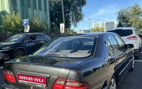 Mercedes-Benz E-Класс, 2000 год, 1 050 000 рублей, 11 фотография