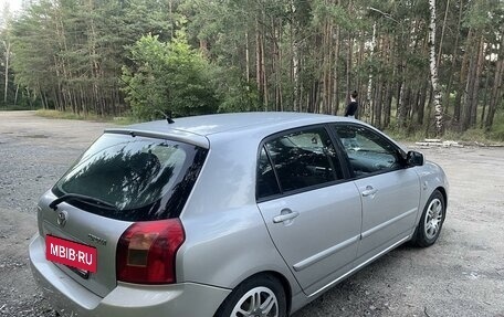 Toyota Corolla, 2002 год, 620 000 рублей, 4 фотография