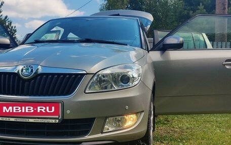 Skoda Fabia II, 2011 год, 999 000 рублей, 3 фотография