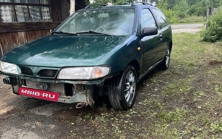 Nissan Almera, 1996 год, 180 000 рублей, 1 фотография