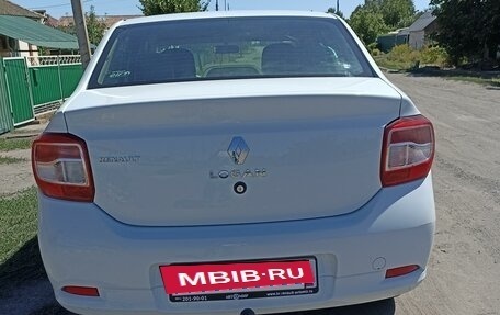 Renault Logan II, 2018 год, 900 000 рублей, 6 фотография