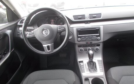 Volkswagen Passat B7, 2013 год, 1 300 000 рублей, 6 фотография