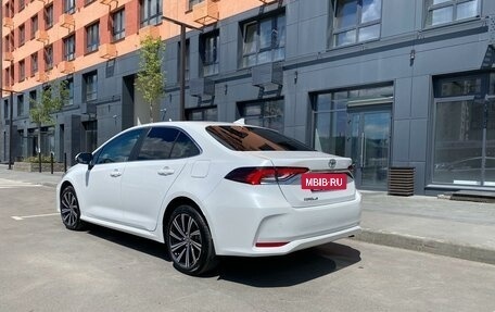 Toyota Corolla, 2022 год, 2 850 000 рублей, 2 фотография