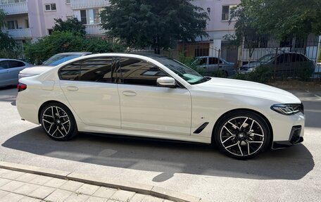 BMW 5 серия, 2020 год, 4 790 000 рублей, 4 фотография