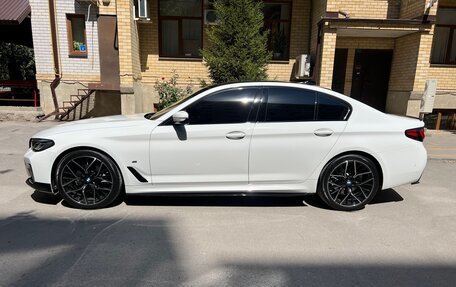 BMW 5 серия, 2020 год, 4 790 000 рублей, 3 фотография