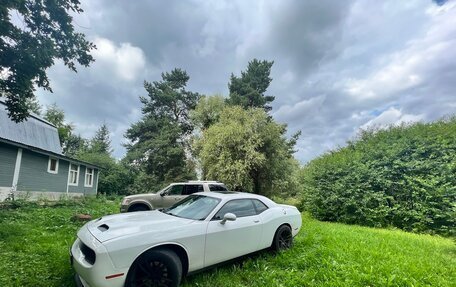 Dodge Challenger III рестайлинг 2, 2019 год, 3 150 000 рублей, 1 фотография