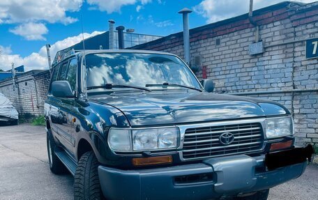 Toyota Land Cruiser 80 рестайлинг, 1998 год, 1 600 000 рублей, 1 фотография