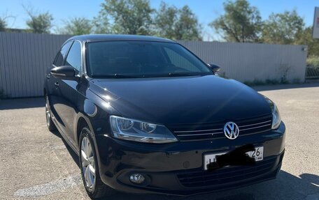 Volkswagen Jetta VI, 2011 год, 1 280 000 рублей, 1 фотография