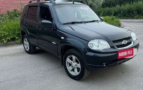 Chevrolet Niva I рестайлинг, 2014 год, 550 000 рублей, 3 фотография