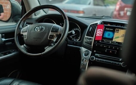 Toyota Land Cruiser 200, 2015 год, 4 900 000 рублей, 8 фотография