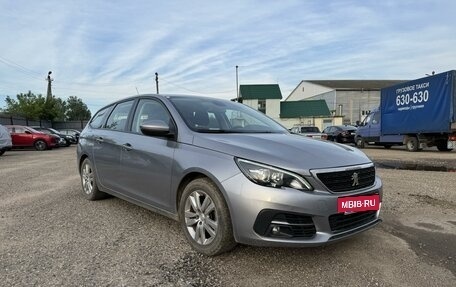 Peugeot 308 II, 2019 год, 1 480 000 рублей, 2 фотография